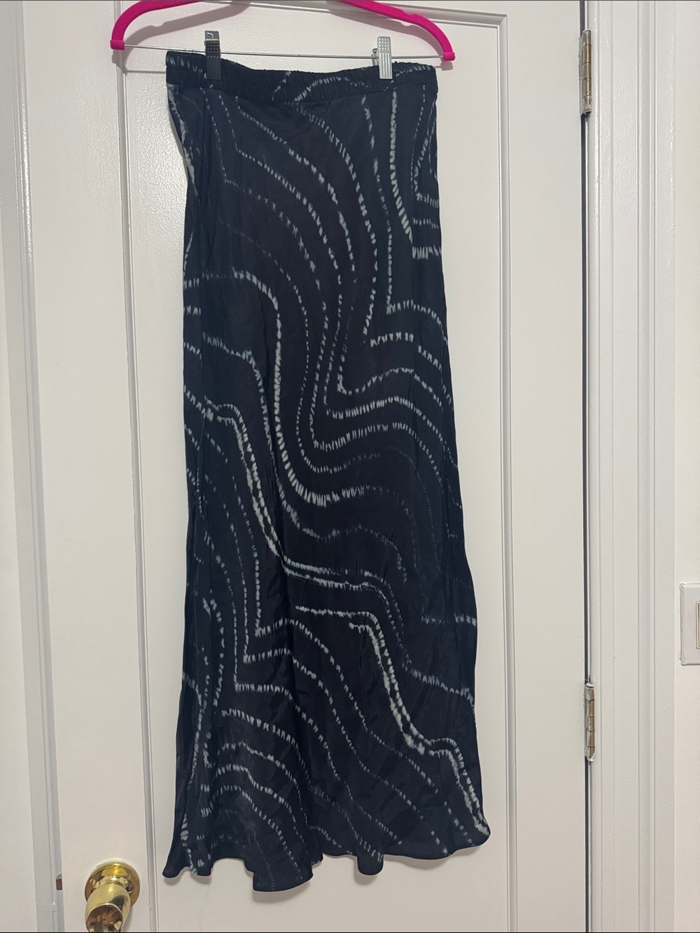 Zara Black Maxi Skirt with White Wave Print